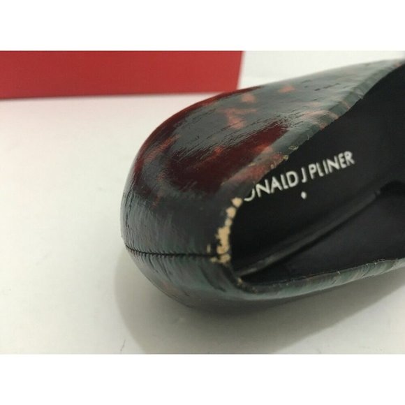 Donald J Pliner Gali Printed Pointed Toe Heel Pump Black Patent Leather US 8 - Picture 11 of 12